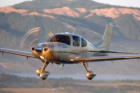 Cirrus Grounds Its Own Planes Due To Potential Engine Manufacturing ...