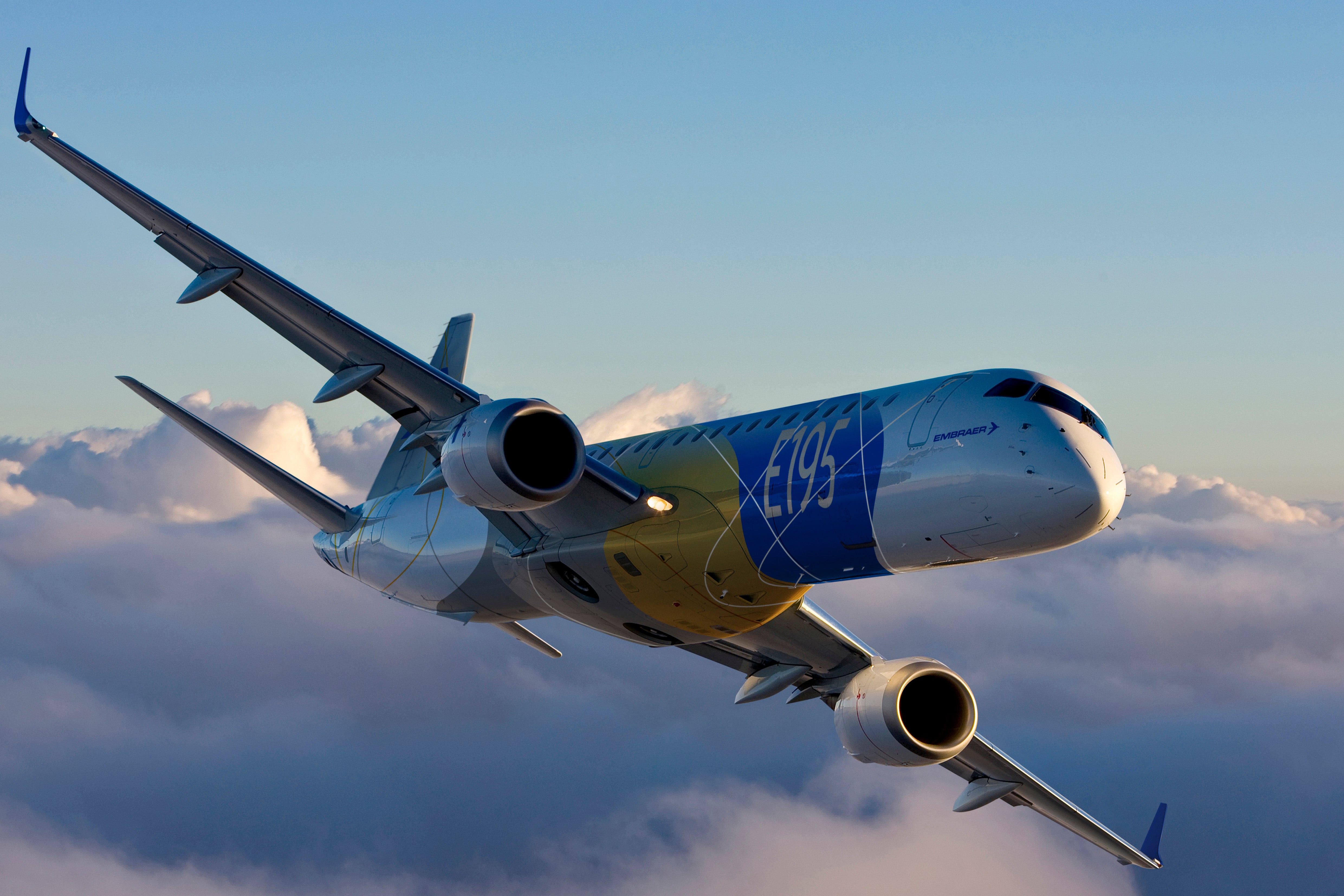 Embraer 195 Embraer 195