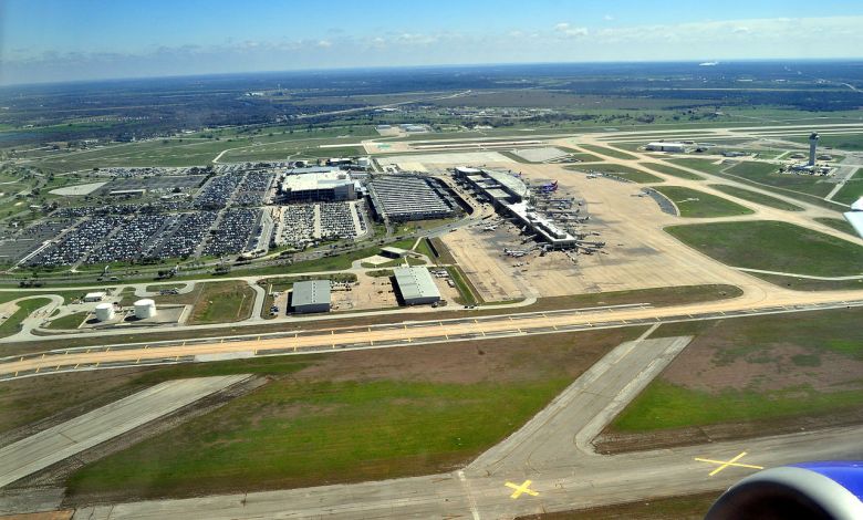 Austin-Bergstrom International Airport (KAUS)