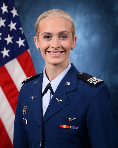 Air Force Officer Wins Miss America - AVweb