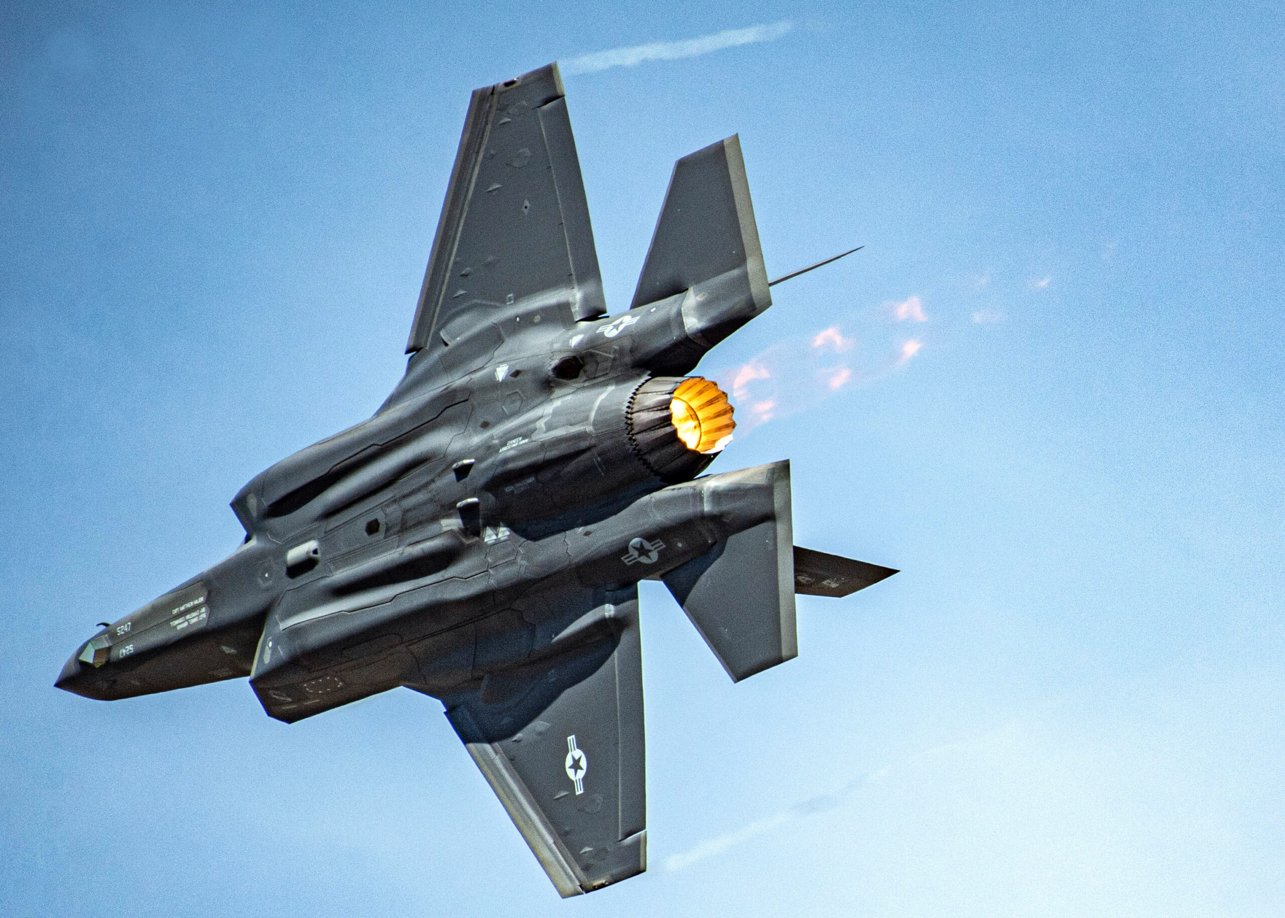 U.S. moving F-35 fighters to Caribbean