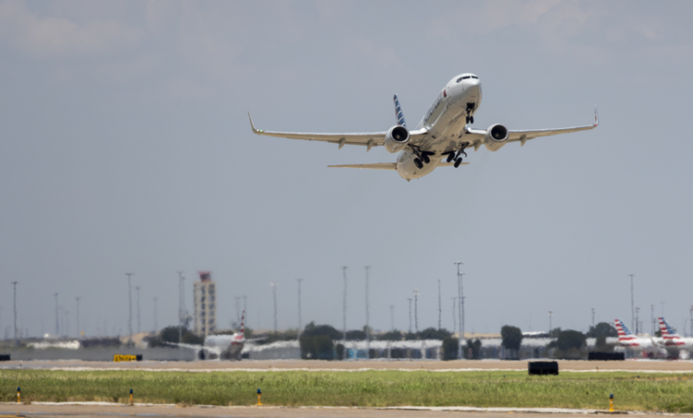 Air traffic 10% cut Friday