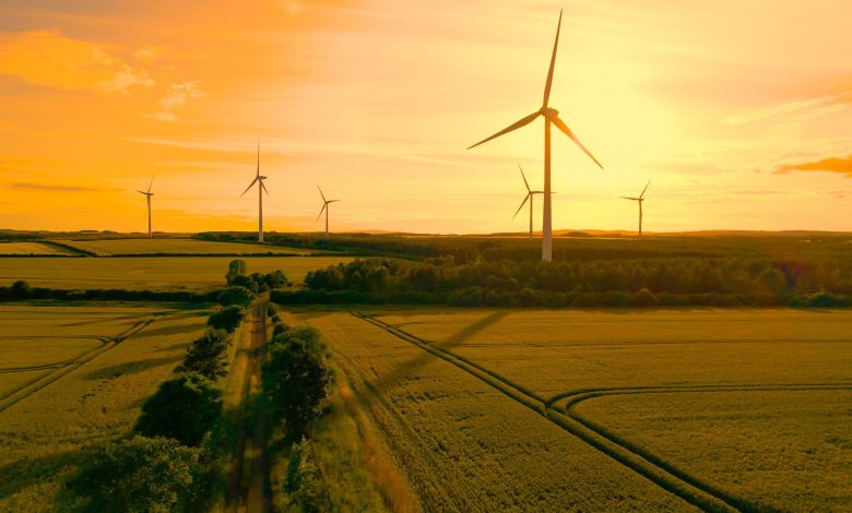 Iowa Bill Would Require Aircraft-Activated Lights On Wind Turbines