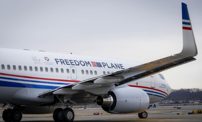 'Freedom Plane' Launches National Tour With Founding Documents