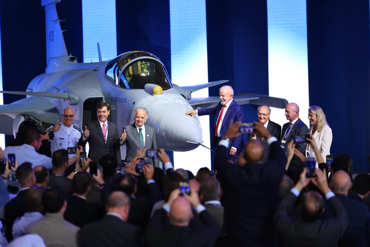 Brazil Rolls Out First Supersonic Fighter Built in Country