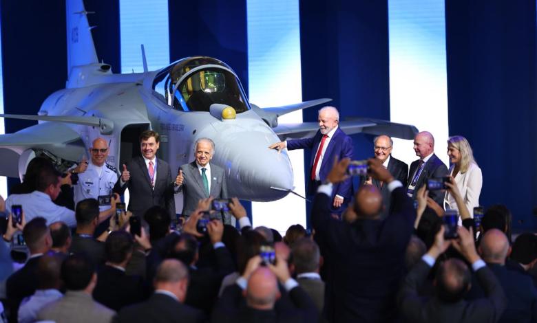 Brazil Rolls Out First Supersonic Fighter Built in Country