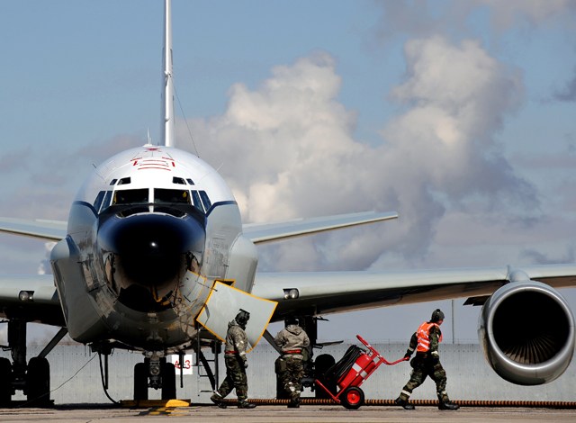 Chinese Student Charged For Air Force Photographs