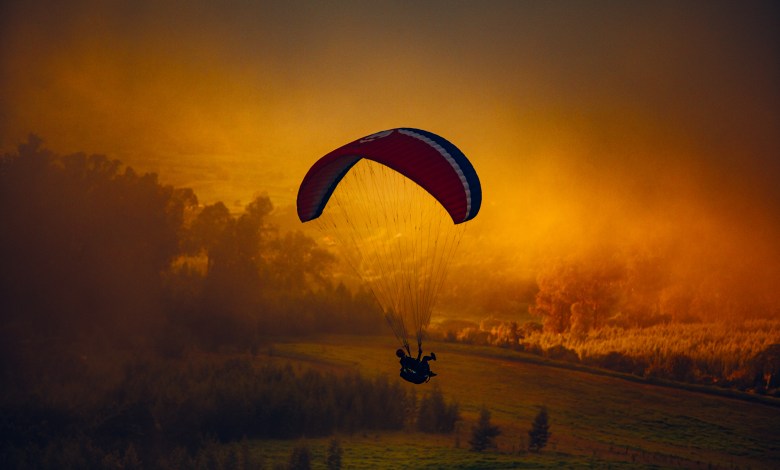 Cessna Strikes Paraglider Over Austrian Alps