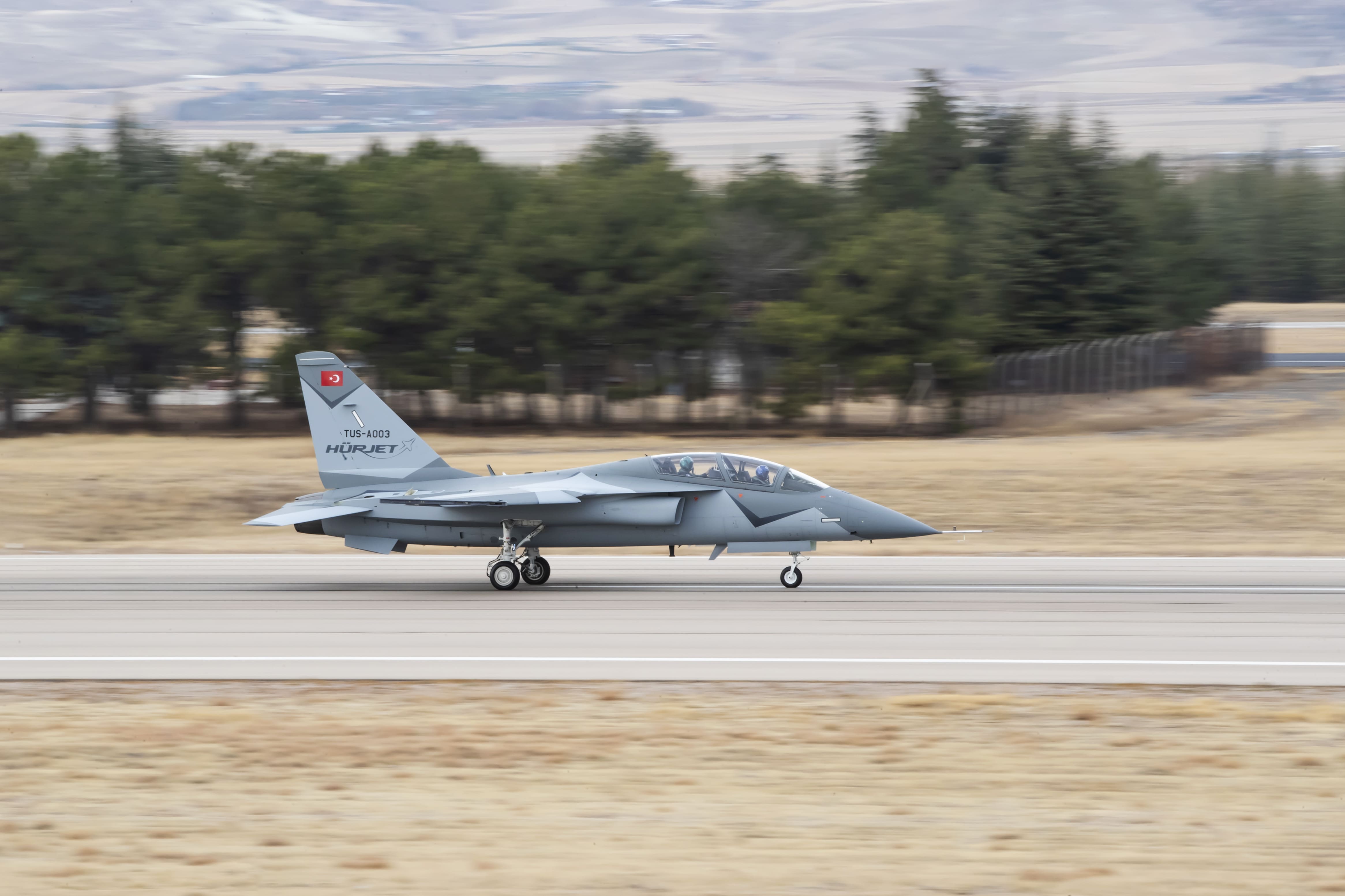 First Turkish Air Force Hürjet Takes Flight