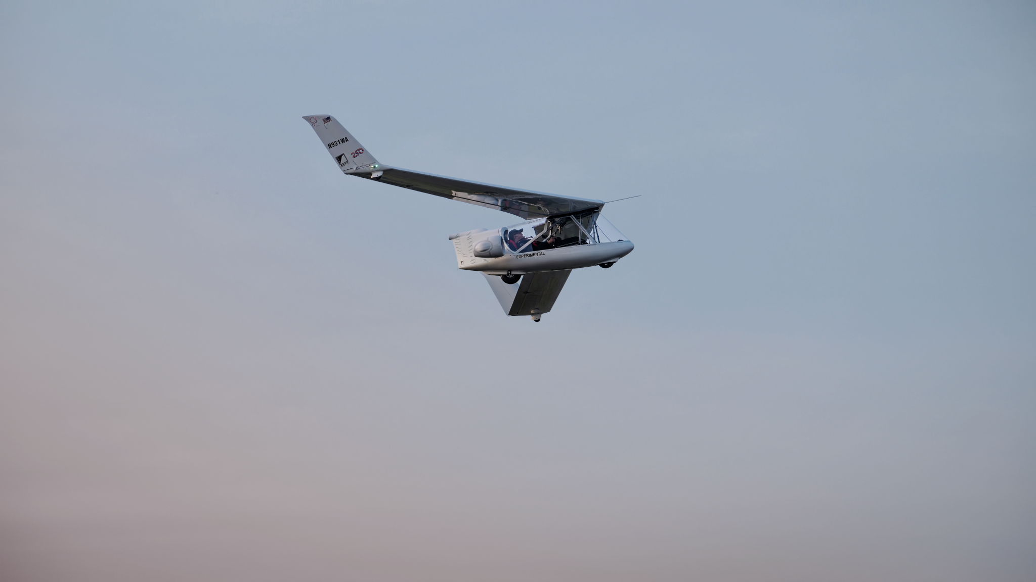 Whisper Aero Flies Electric-Powered Swift Glider