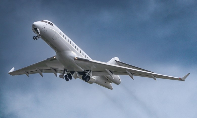 Rafale Pilot Spots Global 6000 Fuel Leak