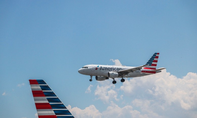 Controller Handles Two American Flights With Identical Call Signs