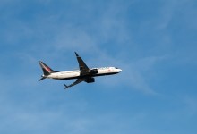 Laser Targets 737 at 34,000 Feet Over Wisconsin