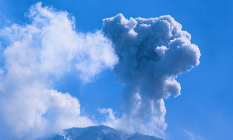 Volcanic Ash Shuts Seven Indonesian Airports