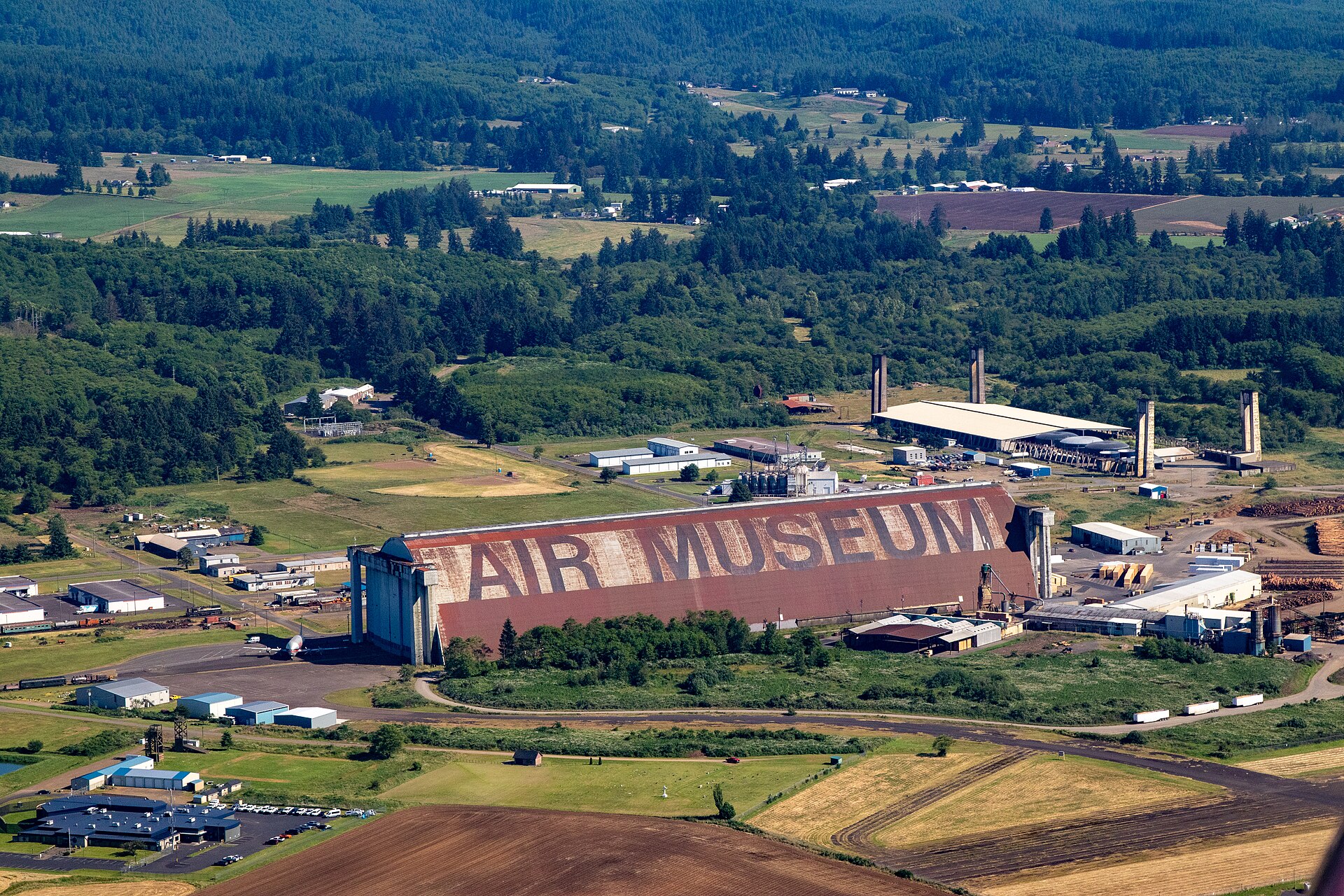Historic Oregon Blimp Hangar Saved in $1 Sale