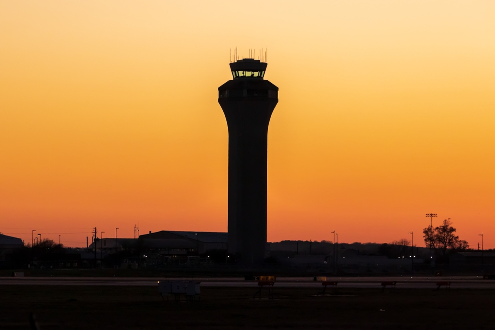 FAA Reports Record Controller Trainee Hiring