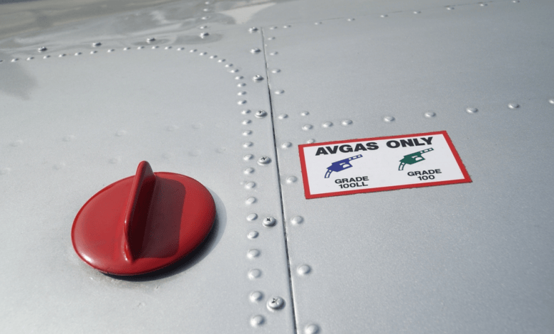 Texas Airport Weighs $500 Self-Fueling Permit