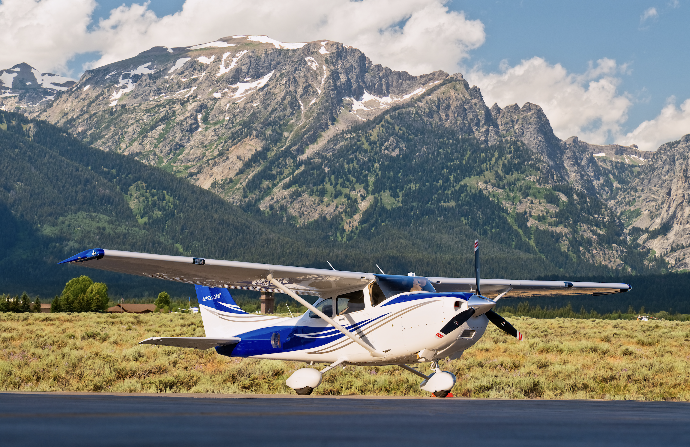 Pilot released from Chilean custody