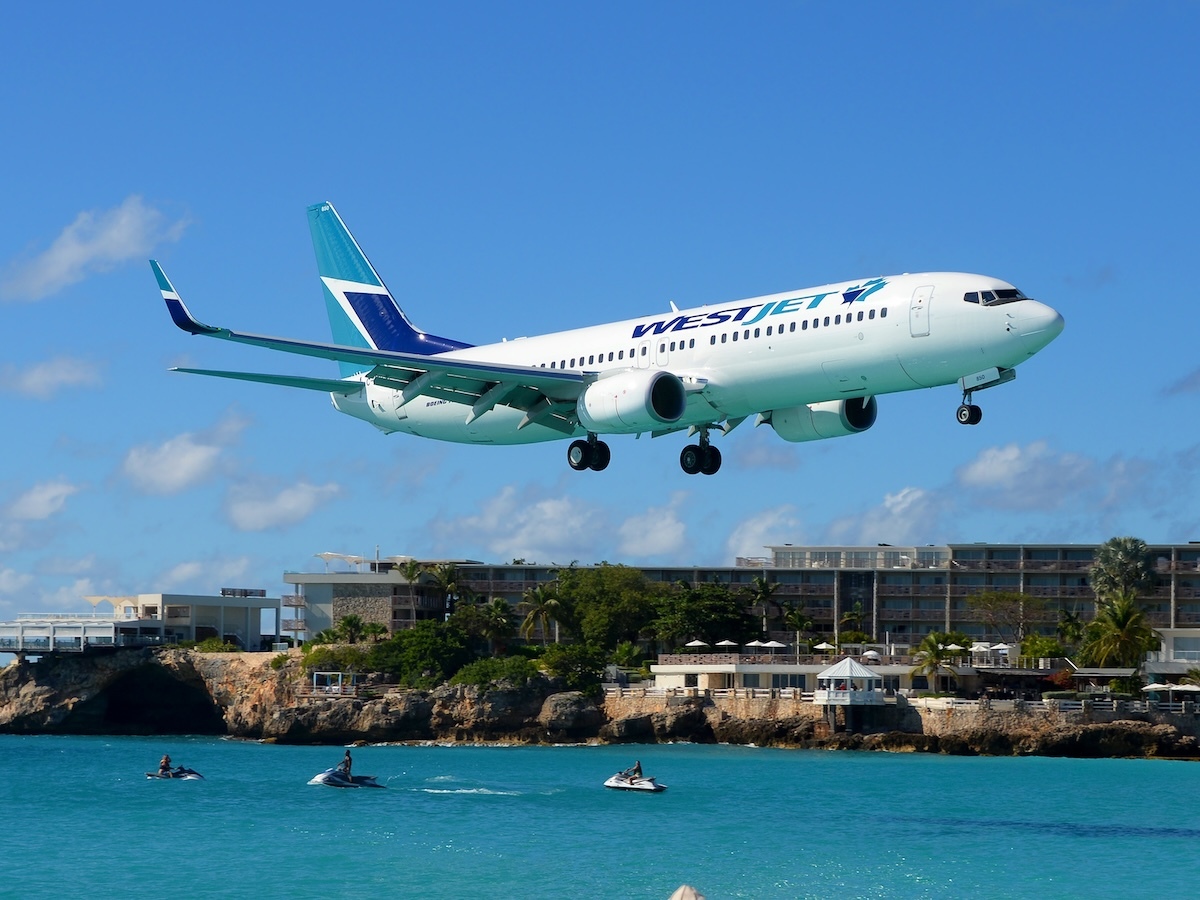 WestJet 737 St. Maarten