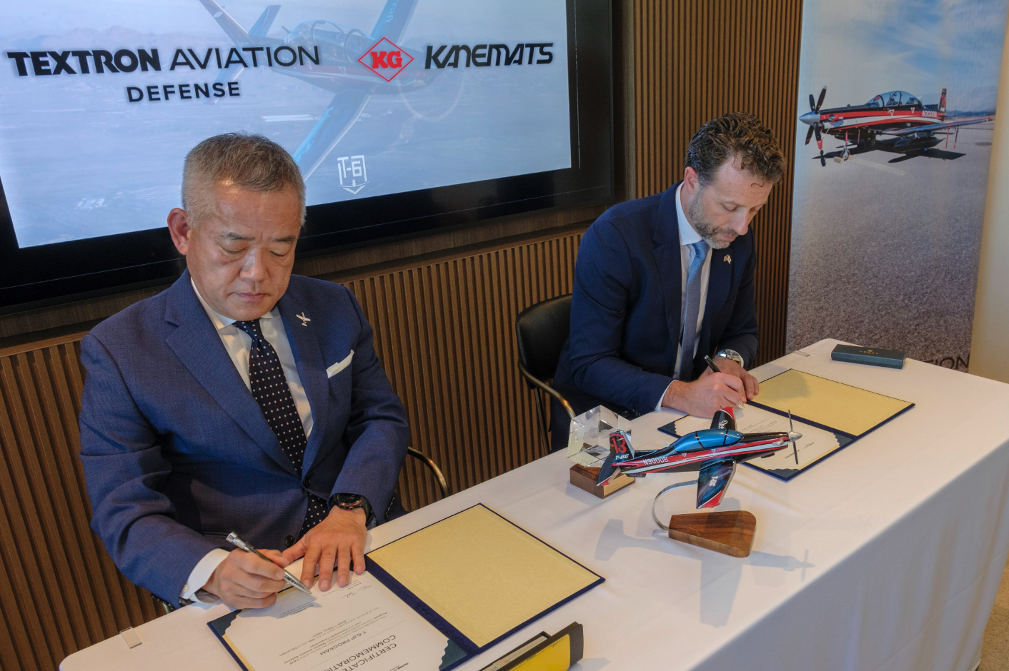 Textron Aviation Defense Finalizes Initial T-6 Texan II Contract With Japan