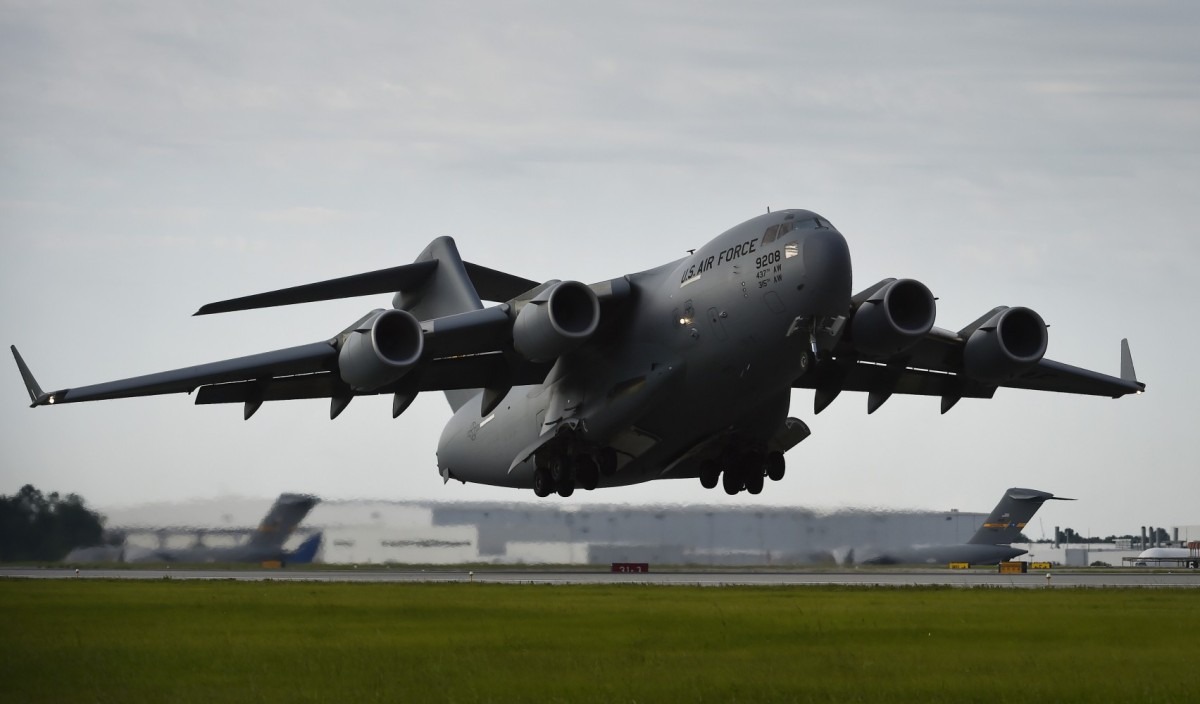 C-17 Suffers Nose Gear Collapse in Charleston