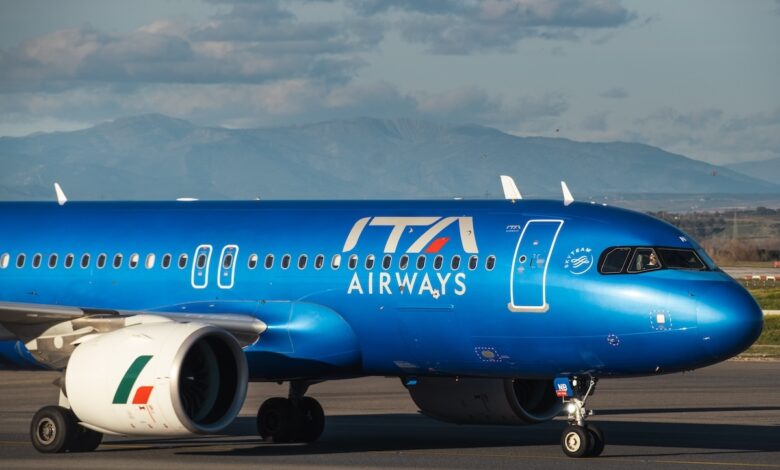 Pope Briefly Stranded as A320 Awaited Updates