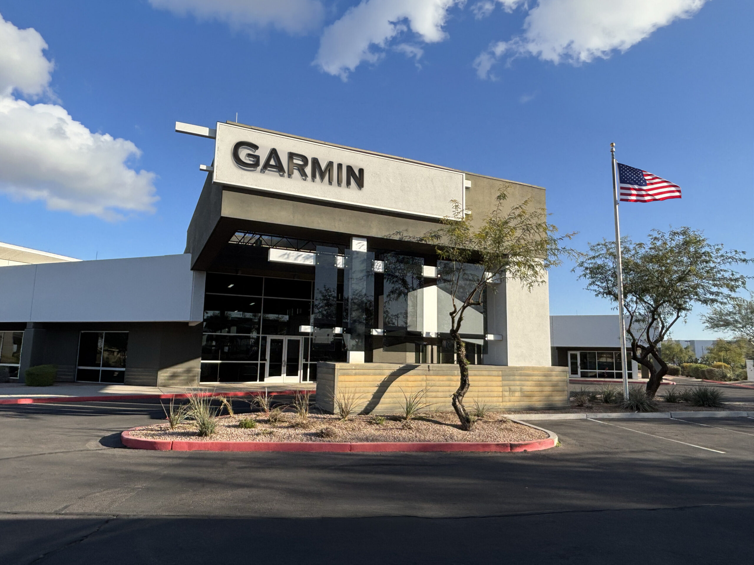 Garmin Opens New Aviation Facility At Mesa Gateway Airport
