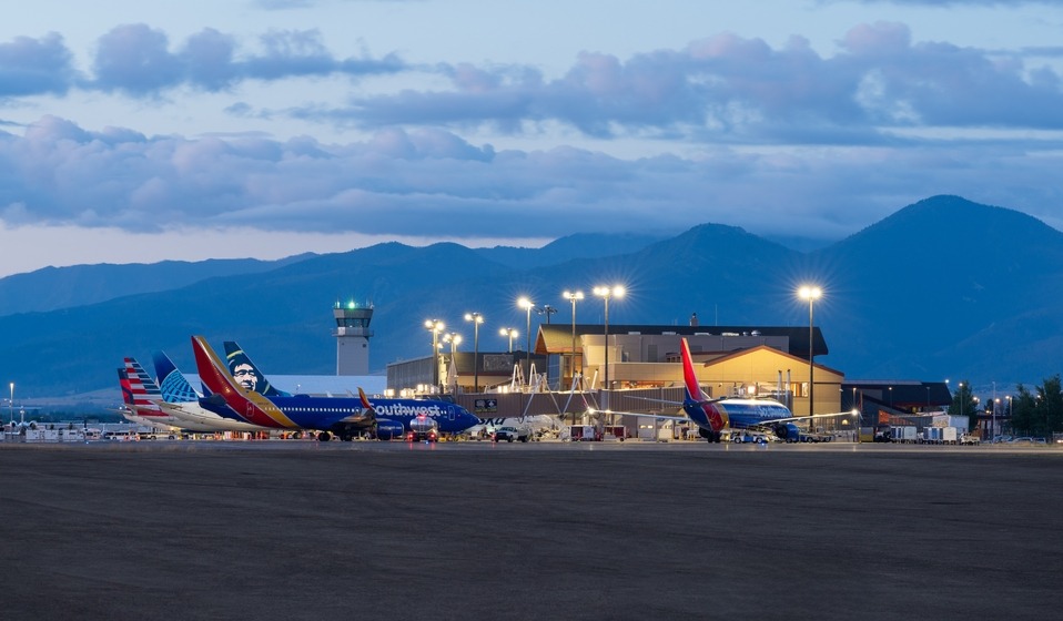 FAA To Test Moving Contract Towers Into Agency Operation